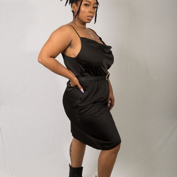 Black Dress Satin Plus Size - Picture 2 of 4